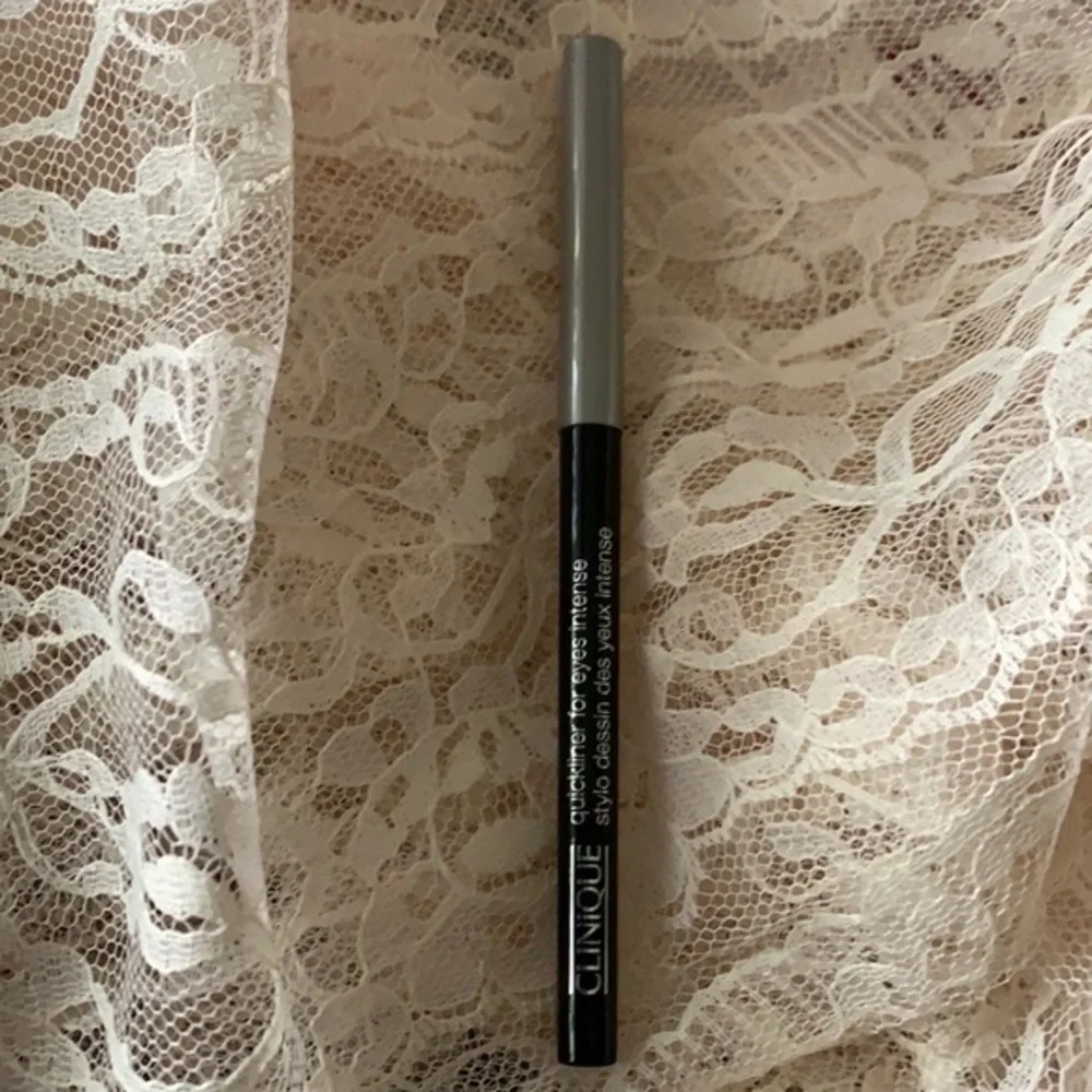 Clinique Quickliner for eyes Intense Ebony 09 New
